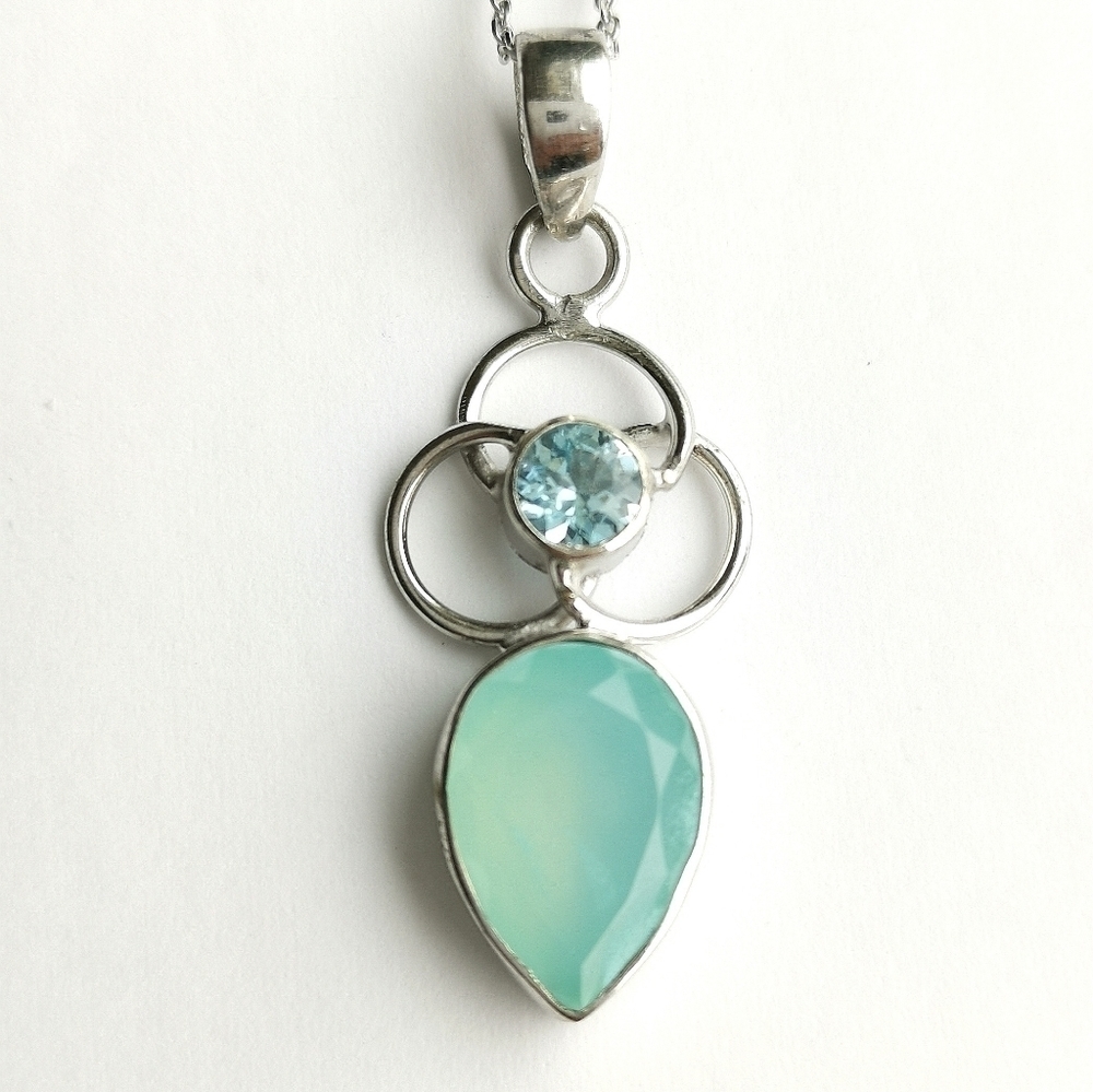 Blue topaz Aqua chalcedony Trinity pendant 🆕